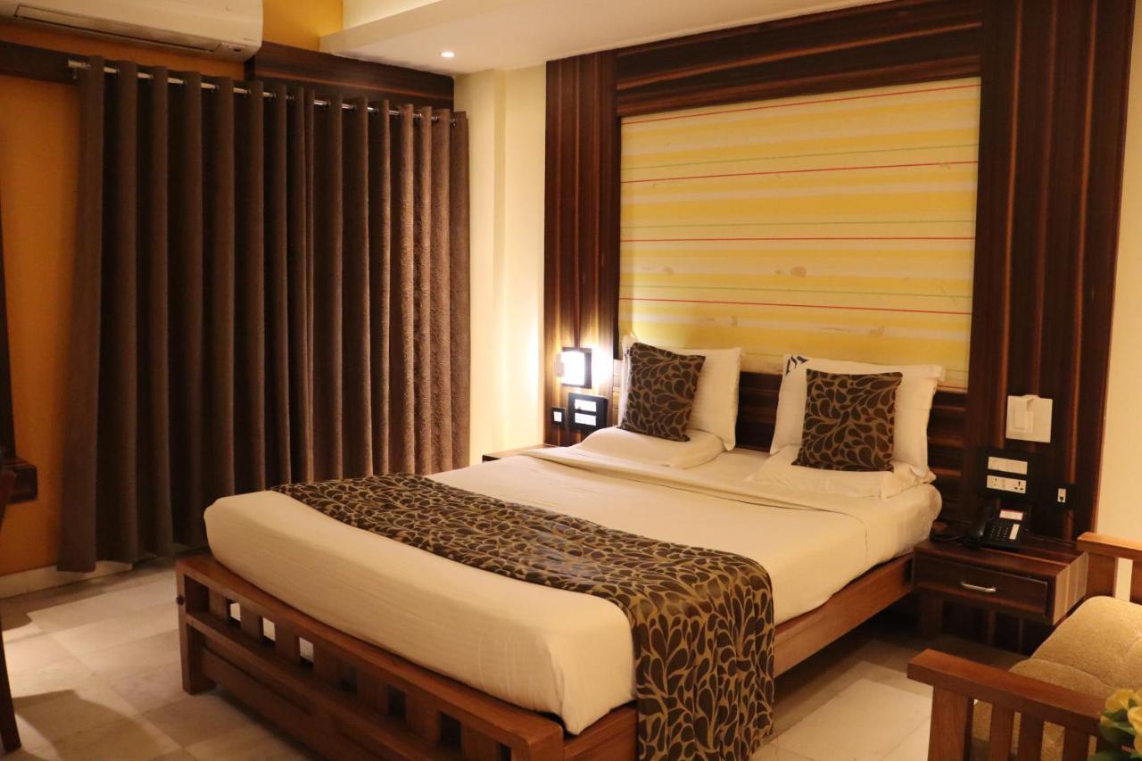 Hotel Madhuvan Serai Manipal Zewnętrze zdjęcie