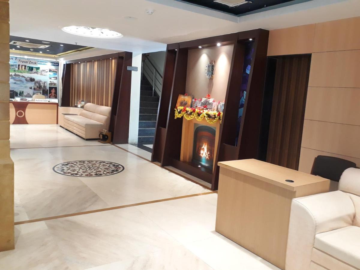 Hotel Madhuvan Serai Manipal Zewnętrze zdjęcie