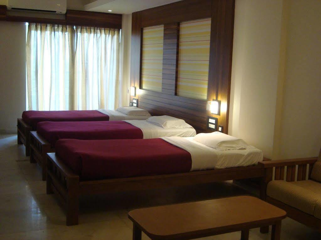 Hotel Madhuvan Serai Manipal Zewnętrze zdjęcie